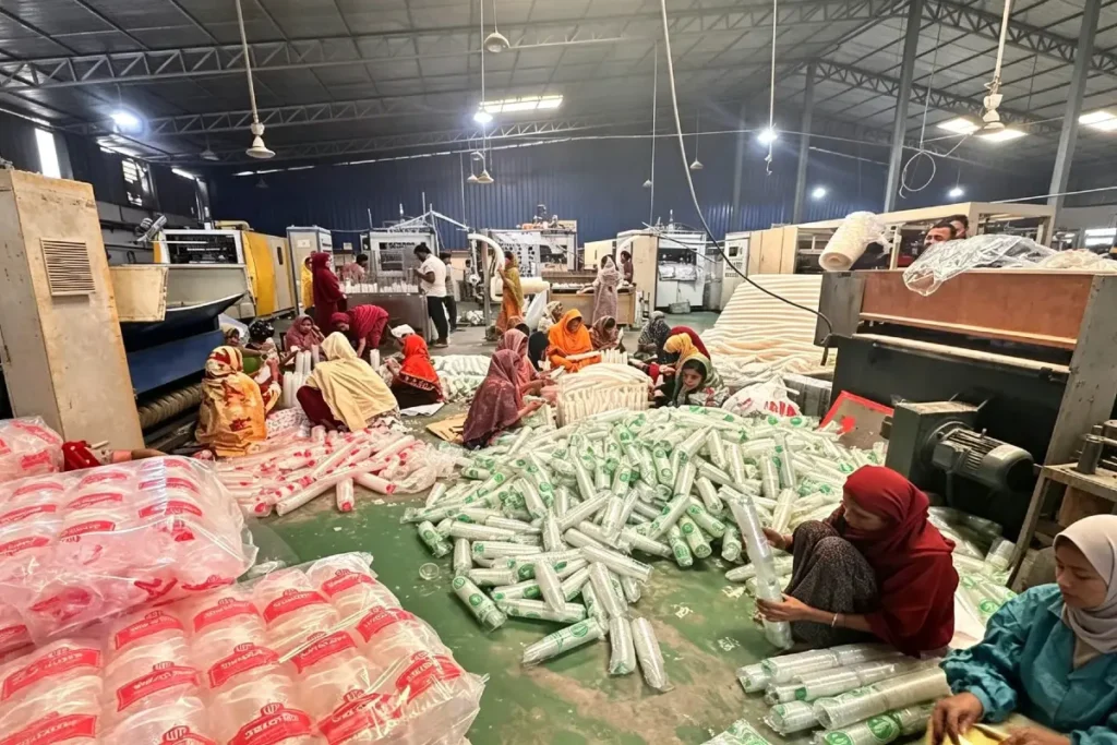 Vietnam PP Disposable Cup Production Line Running At Customer Factory