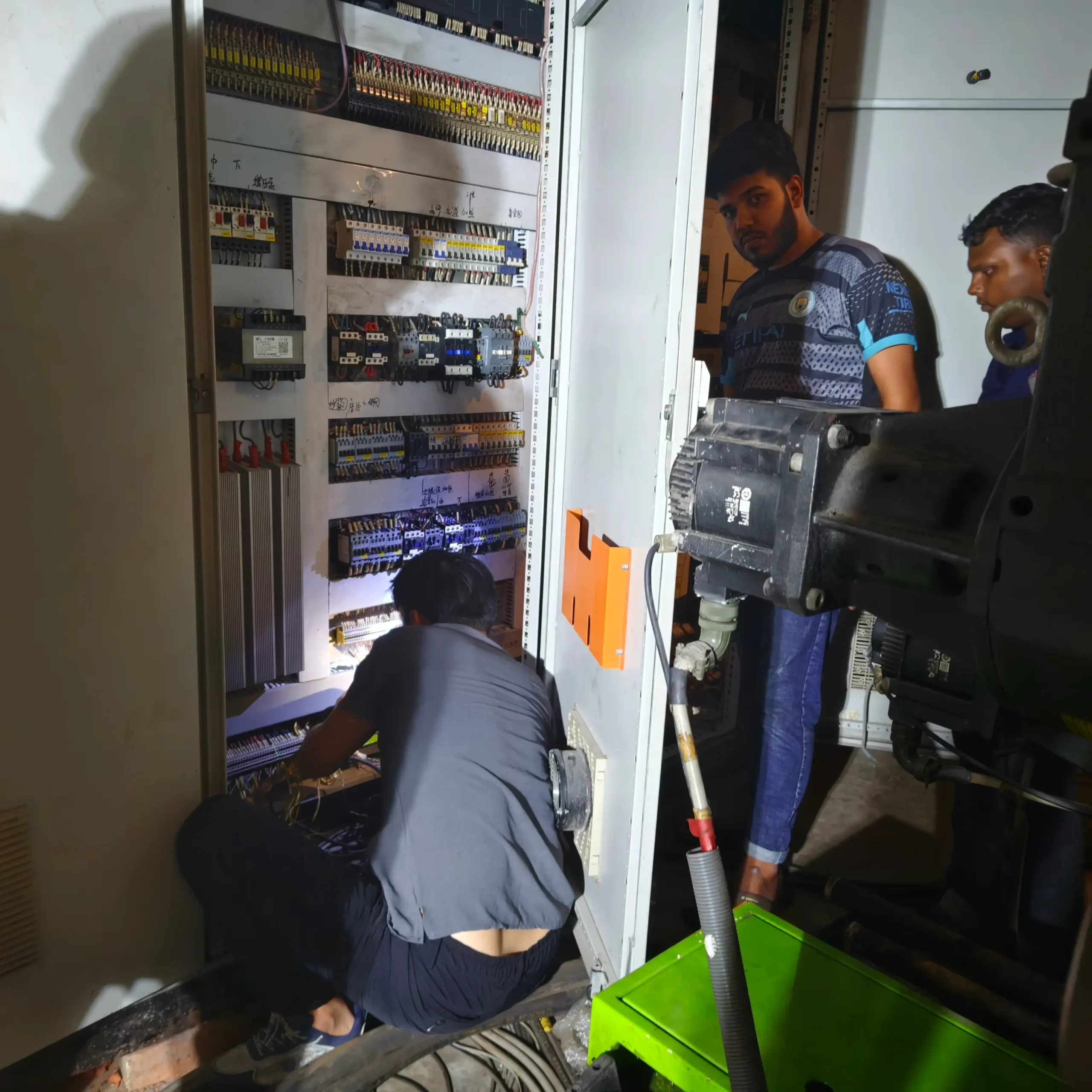 Machine installation case photo